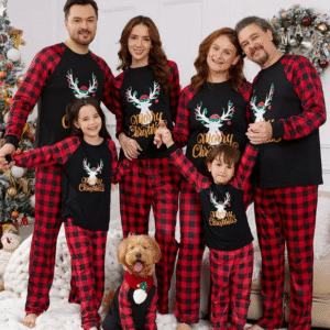 pyjama de Noel Famille Renne et Carreaux Rouges