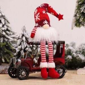 Grand lutin de Noël rouge