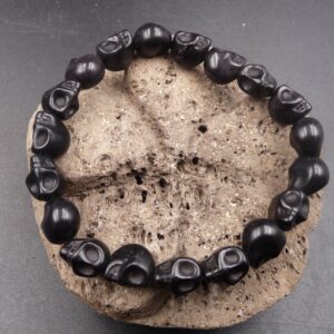 bracelet tête de mort en stone needle