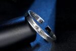 Bijou méditation Sutra en argent 999