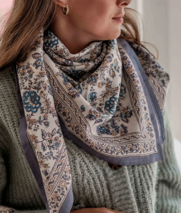 Foulard Block-Print Kiala Céleste noellumineux