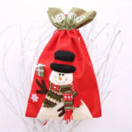 cadeau sous sapin lumineux
