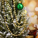 décoration de Noël en perles métalliques