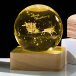 boule noellumineux près du sapin