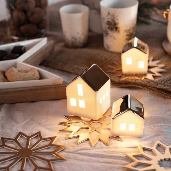 mini maison lumineuse LED toit doré