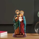 Sculpture sainte famille en résine